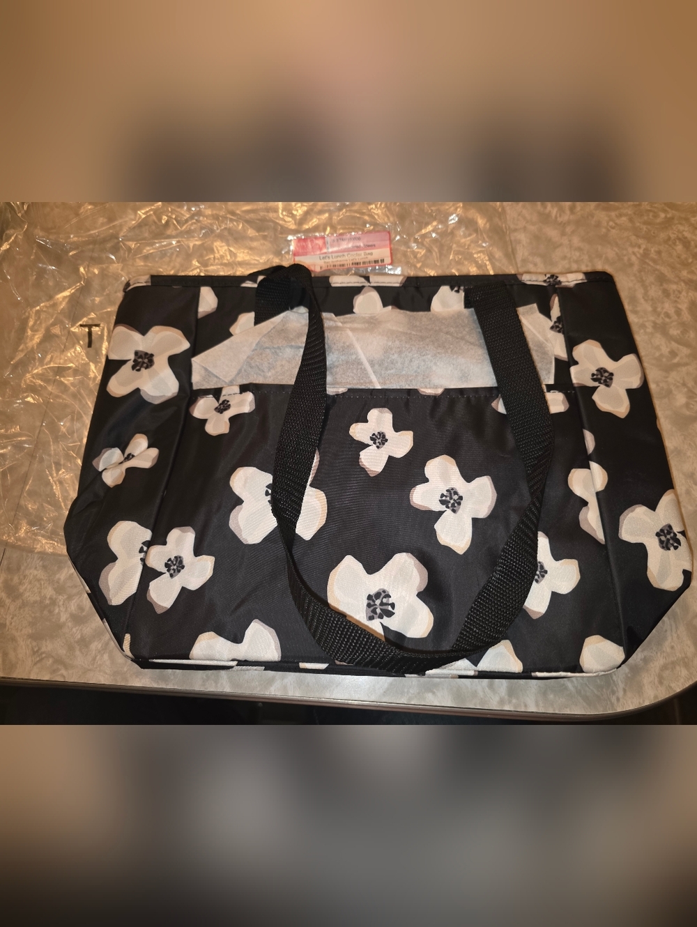thirty-one  Lets Lunch in scattered flowers. Insulated Tote with Sturdy Handles